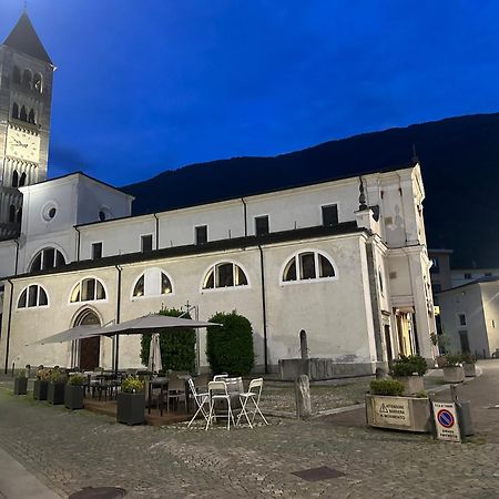 Flat In City Centre Tirano - 10 Minutes From Train Station Exterior photo